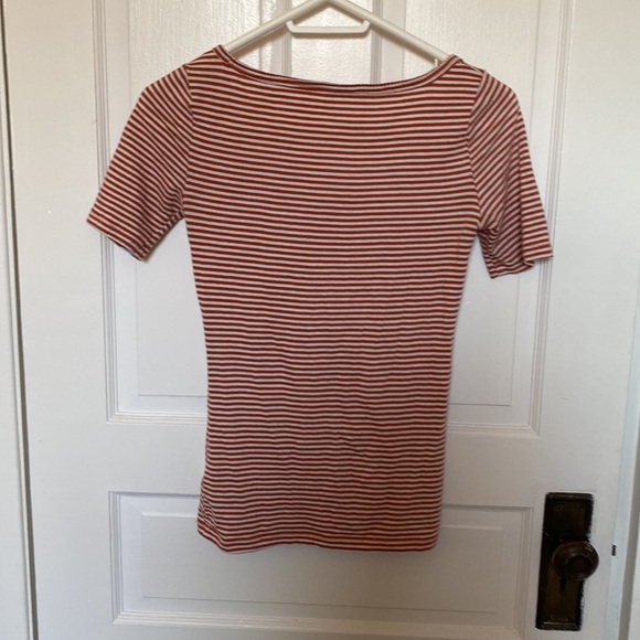 Gap T Shirt - Picture 2 of 5